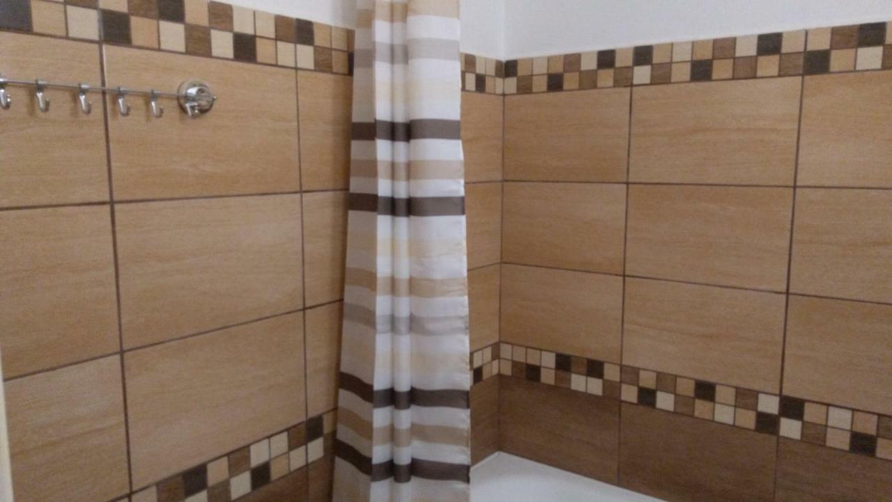 Gesztenyes Apartman Miskolc Dış mekan fotoğraf